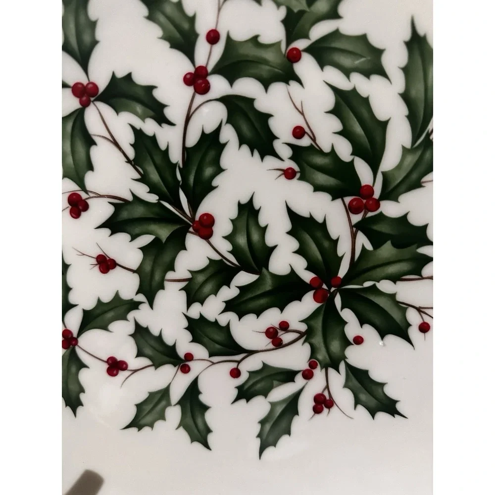 Lennox Holiday plate with Holly Berries And Gold Rim 12-3/4
